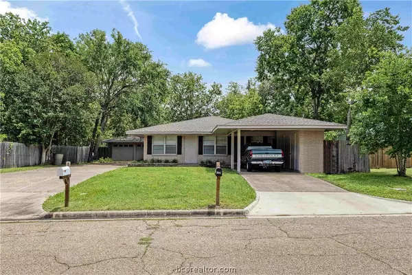 411 Day AVE, Bryan, TX 77801