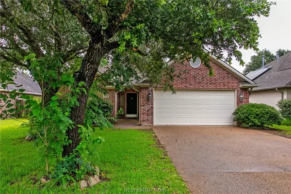 2302 Kendal Green CIR, College Station, TX 77845