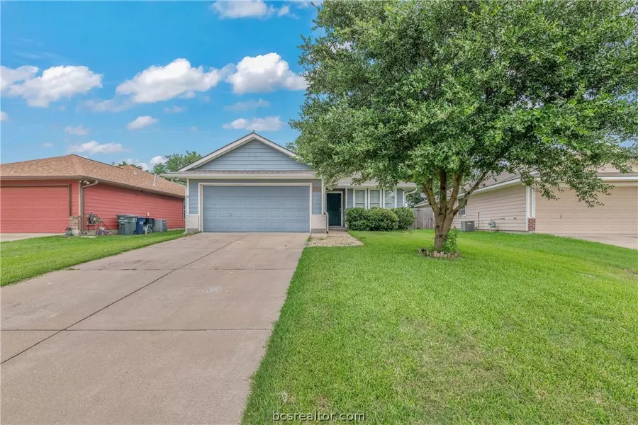 1294 Cottage Grove Circle, Bryan, TX 77801