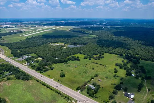 5207 Raymond Stotzer Pkwy, College Station, TX 77845