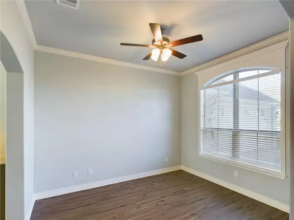 College Station, TX 77845,4120 Wallaceshire