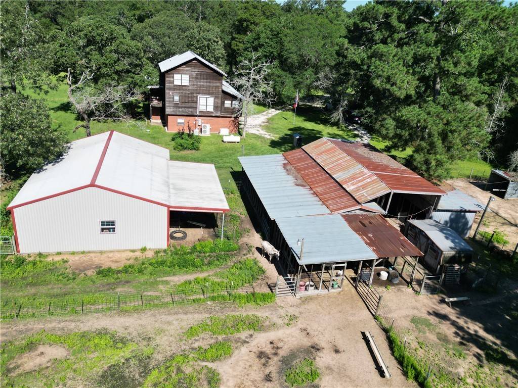 16379 Cedar RD, Plantersville, TX 77363