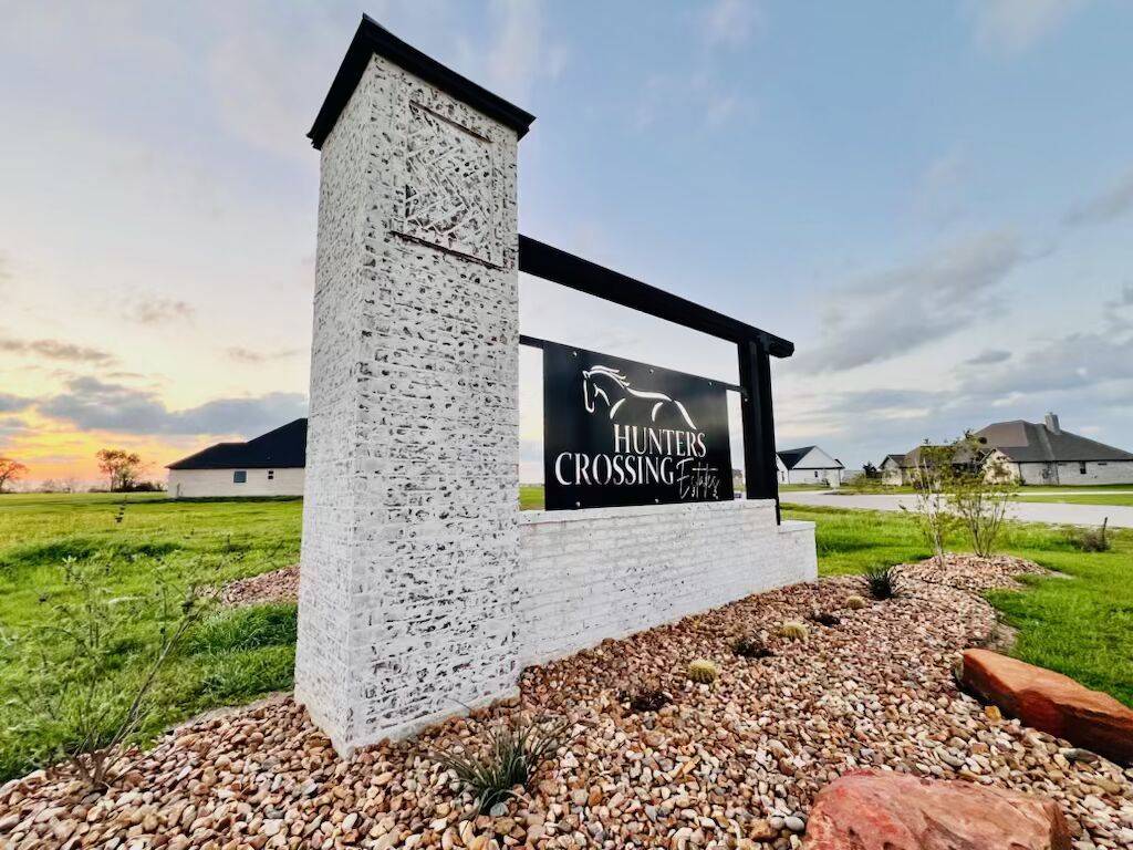 6499 Garhole View Lane, Bryan, TX 77808
