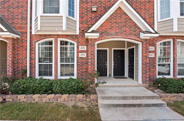 1198 Jones Butler RD #2003, College Station, TX 77840