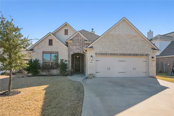 15607 Walnut Nook CT, College Station, TX 77845