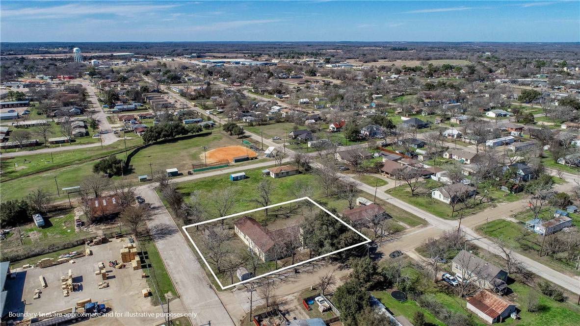 1502 W 9th ST, Caldwell, TX 77836
