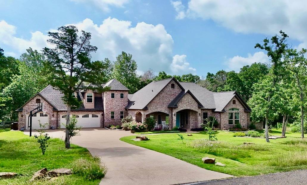 5395 Stirrup DR, College Station, TX 77845