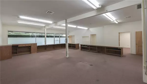 Caldwell, TX 77836,310 W Buck ST