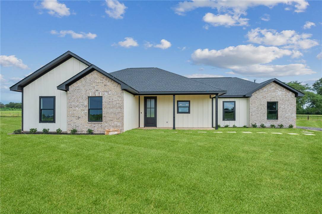 4379 Collton LN, Franklin, TX 77856