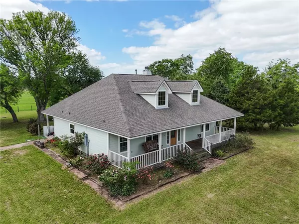 32287 Rochen RD, Waller, TX 77484