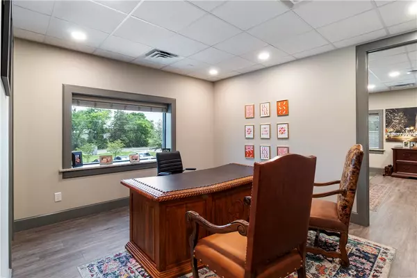 4481 Roans Chapel RD, College Station, TX 77845