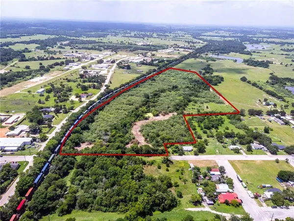 28.139 Acres W Cuero Str, Giddings, TX 78942