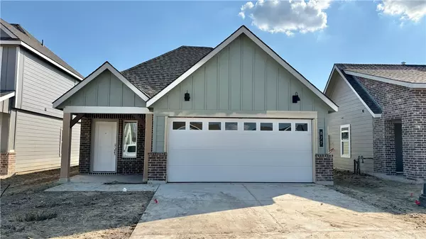 877 Kickapoo LN, College Station, TX 77845