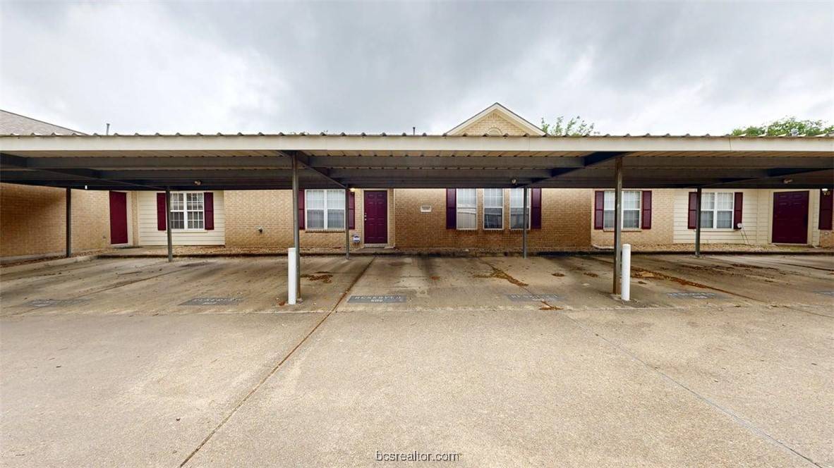 609 Townplace DR, College Station, TX 77840