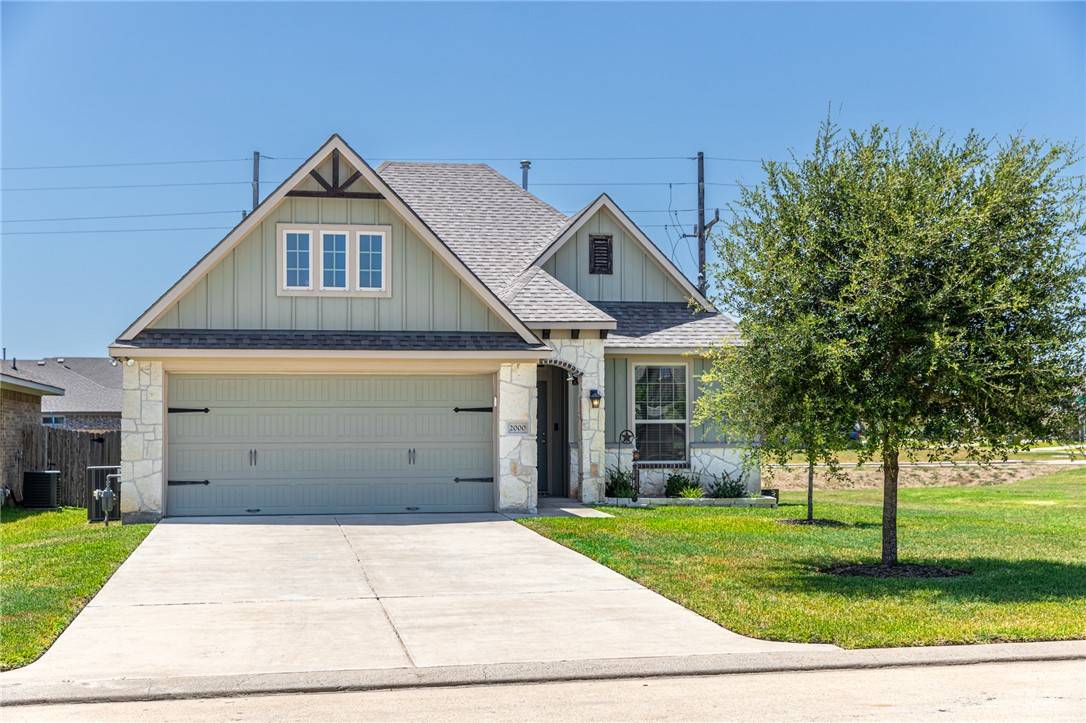 2000 Birdie CT, Navasota, TX 77868