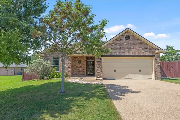 2105 Ella LN, Bryan, TX 77802
