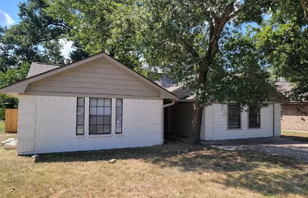 1100 Hardwood LN, College Station, TX 77840