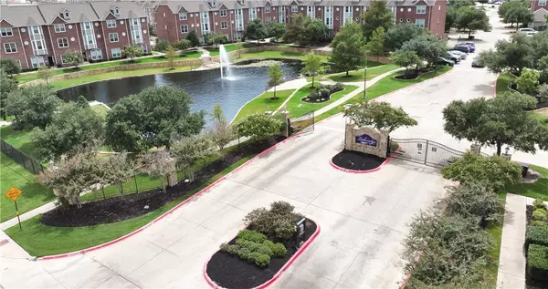 1198 Jones Butler RD #705, College Station, TX 77840