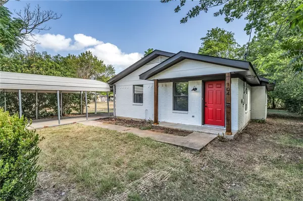 104 N Oneal ST, Caldwell, TX 77836