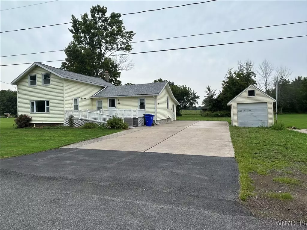 Newfane, NY 14108,6519 Rounds RD