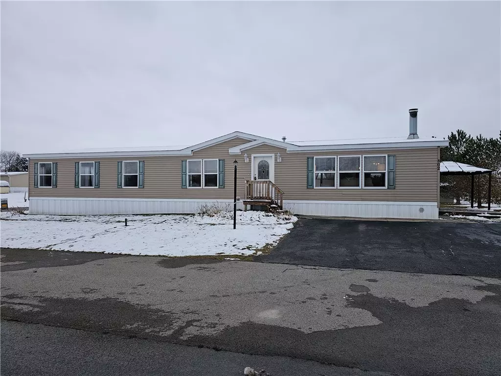 Shortsville, NY 14548,802 Silver Park DR