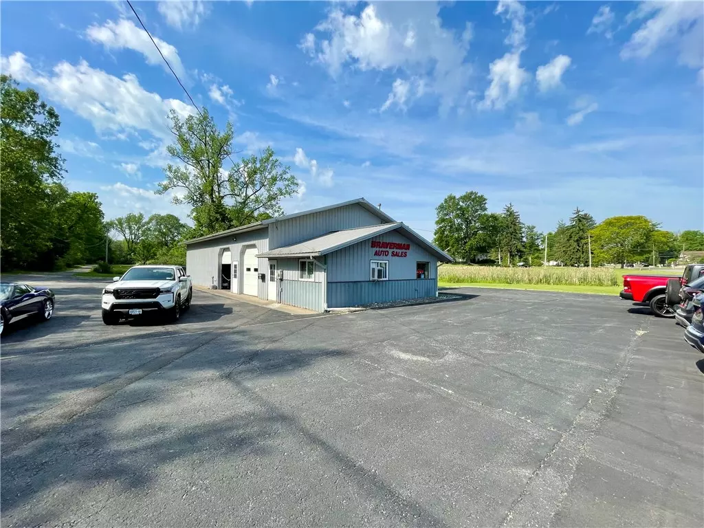 Waterloo, NY 13165,1076 Waterloo Geneva RD