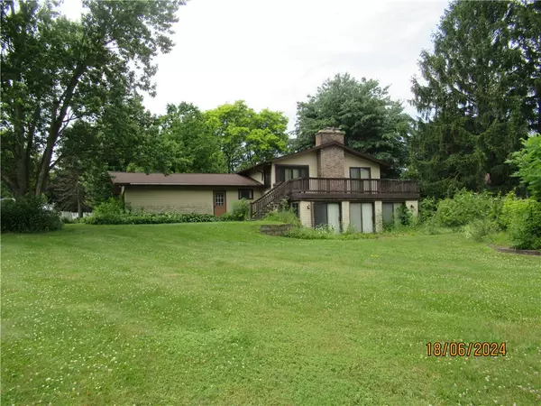 Marilla, NY 14102,11548 Tomarsue RD