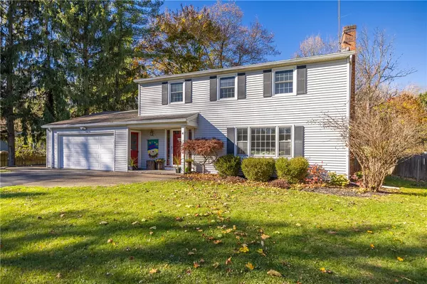 Pittsford, NY 14534,4 Cottonwood LN