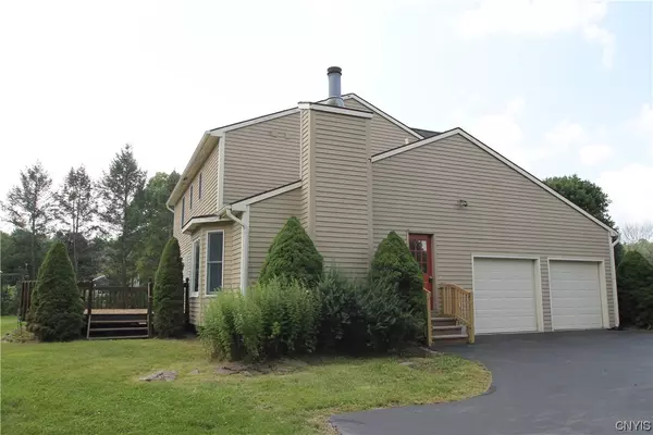 Manlius, NY 13104,4328 Trout Lily LN