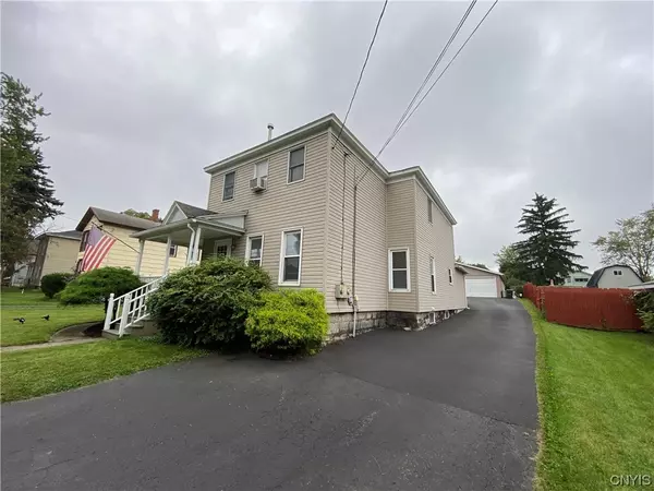 74 Pulaski ST, Auburn, NY 13021