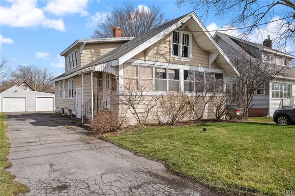 4907 James ST, East Syracuse, NY 13057