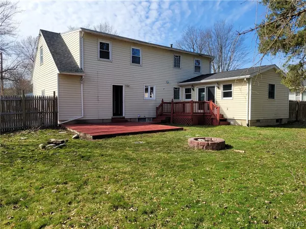 North Syracuse, NY 13212,108 Cora AVE