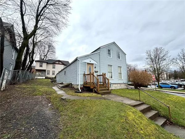 18 Lincoln ST, Auburn, NY 13021