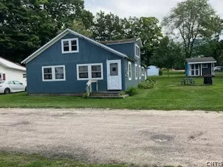 76 Lakeshore RD, Pulaski, NY 13142