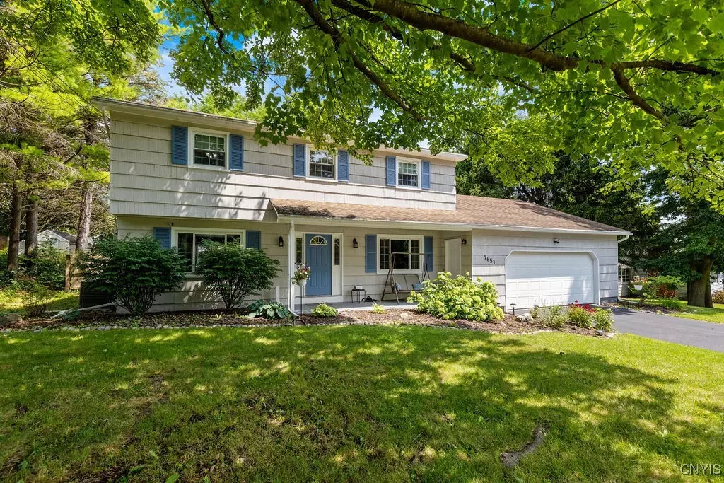 Manlius, NY 13104,7651 Farmington RD