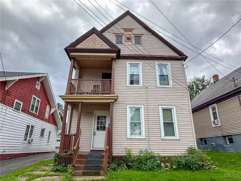 1205 Capital AVE, Utica, NY 13502