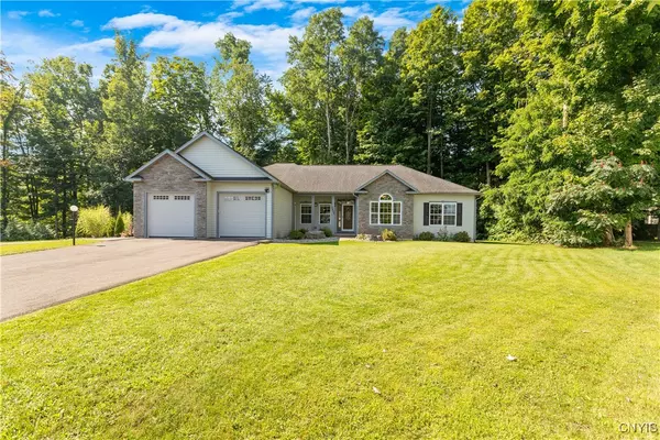 Baldwinsville, NY 13027,7925 Springwoods CIR