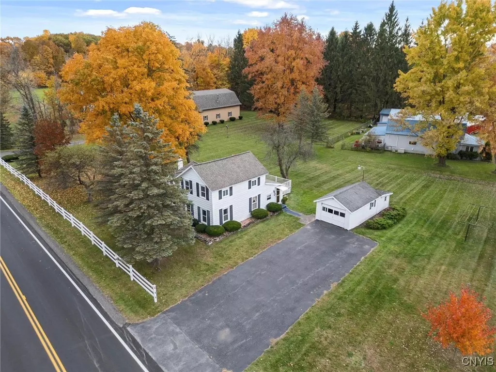 Chittenango, NY 13037,952 Chestnut Ridge RD