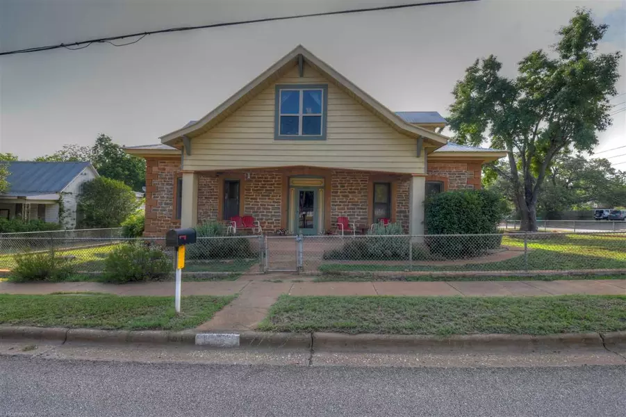 1206 Ford St., Llano, TX 78643