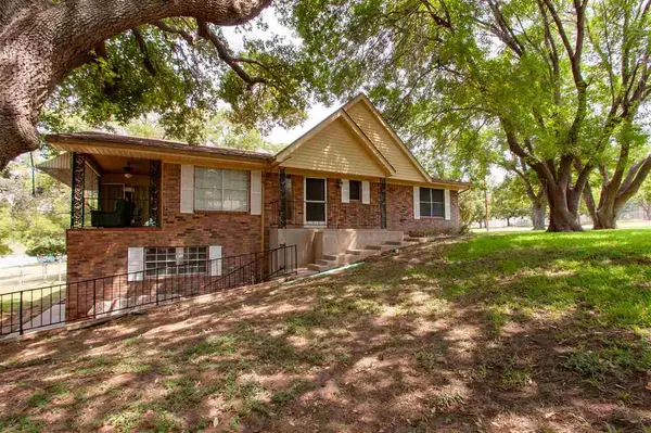 Kingsland, TX 78639,4698 RIVER OAKS