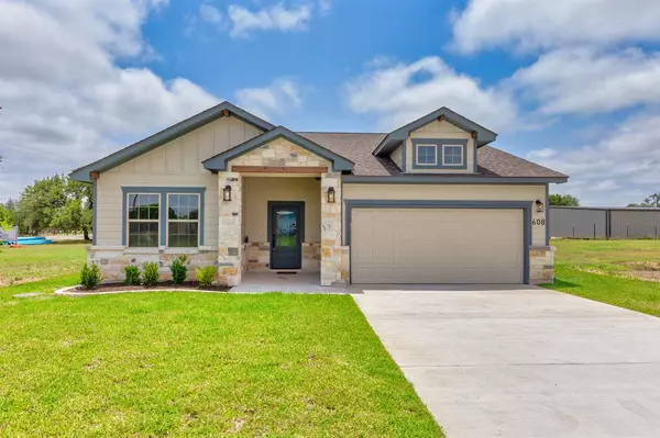 608 Dove TRL, Bertram, TX 78605