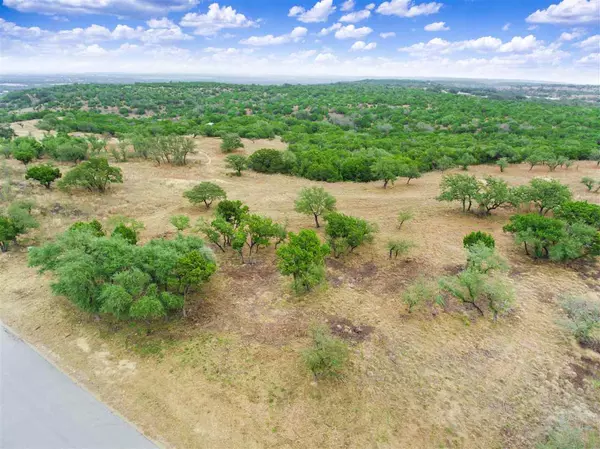 Spicewood, TX 78669,405 Cedar Mountain DR