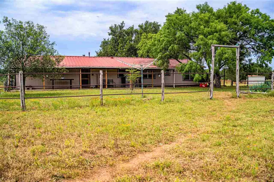 284 County Road 116, Llano, TX 78643