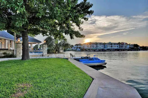 Horseshoe Bay, TX 78657,419 Lake Point Drive