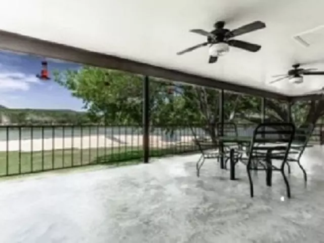 4694 River Oaks, Kingsland, TX 78639