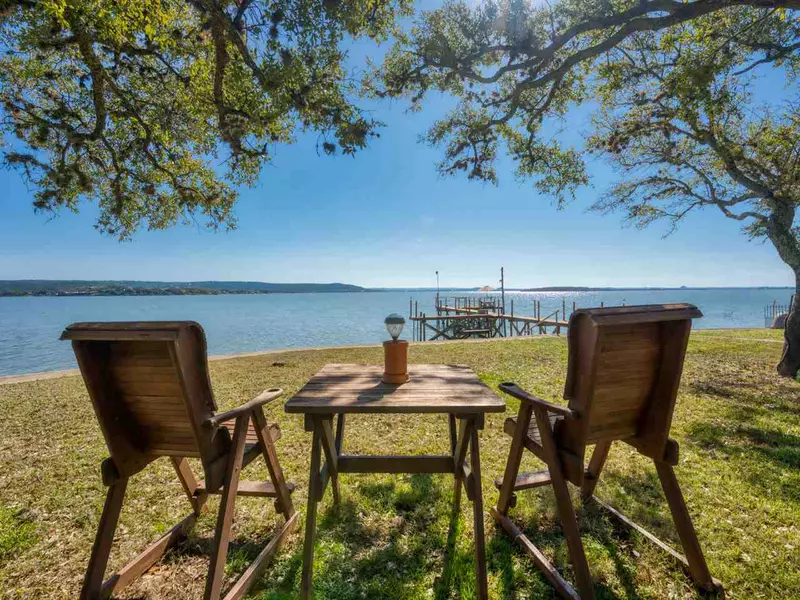 509 Lakeshore Loop, Tow, TX 78672-4903