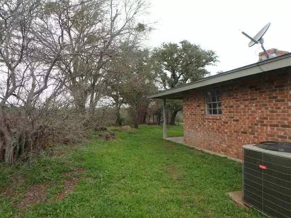 Llano, TX 78643,205 Live Oak