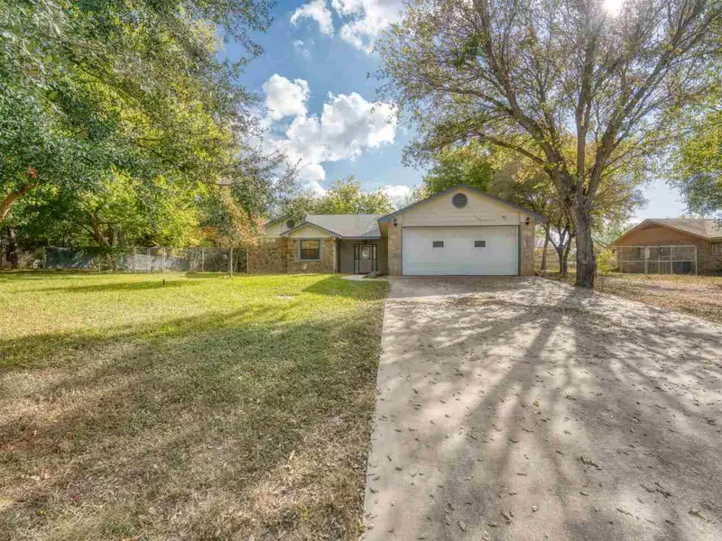 209 Hillcrest DR, Burnet, TX 78611