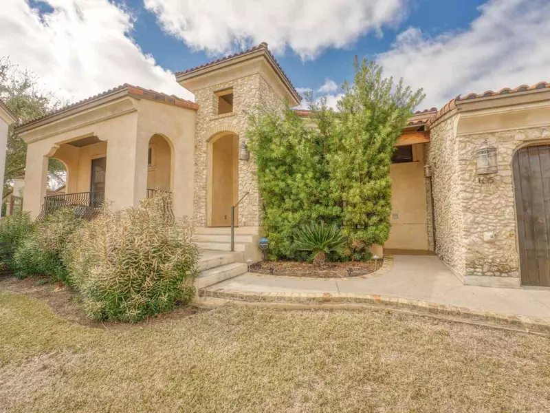 105 Gemstone, Horseshoe Bay, TX 78657