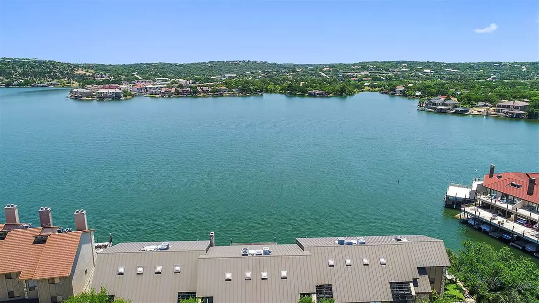 301 Island Drive B, Horseshoe Bay, TX 78657